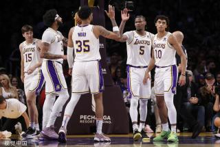 续挺举中发 续挺举中发